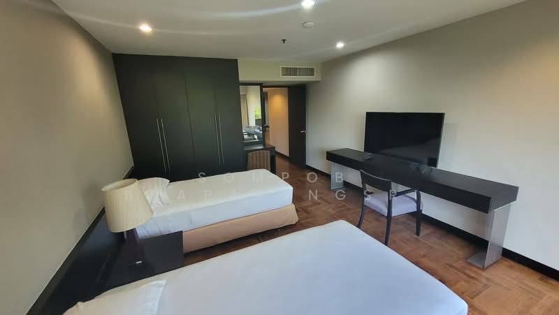 Baan Suanpetch, Bangkok, 18 Soi Sukhumvit 39, Khlong Tan Nua, Watthana, Bangkok, 2 Bedrooms, 135 sqm, Condo For Rent, by Sompob Buaparungsri, 500367955 - DDproperty.com