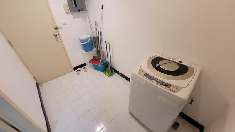 Baan Suanpetch, Bangkok, 18 Soi Sukhumvit 39, Khlong Tan Nua, Watthana, Bangkok, 2 Bedrooms, 135 sqm, Condo For Rent, by Sompob Buaparungsri, 500367955 - DDproperty.com