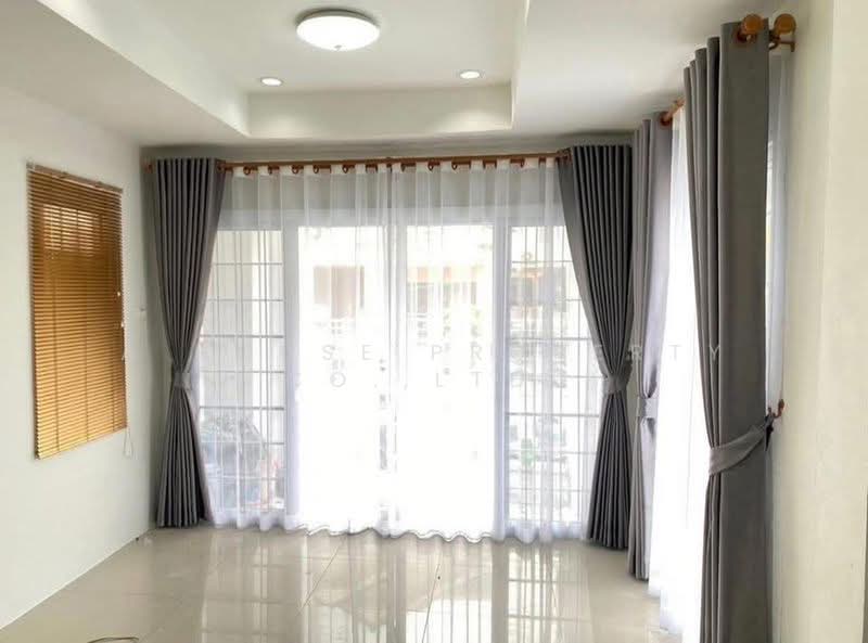 บ้านแฝดรีโนเวทใหม่ หมู่บ้านพิมพาภรณ์ อ่าวอุดม, ชลบุรี, ทุ่งสุขลา, ศรีราชา, ชลบุรี, 140 ตร.ม., บ้านแฝด ขาย, โดย A House Property Co.,Ltd., 500367957 - DDproperty.com