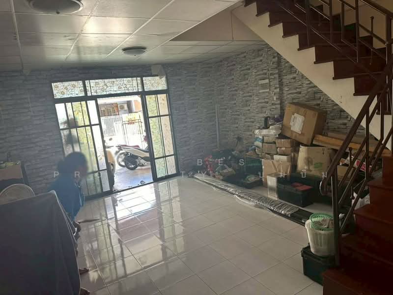 หมู่บ้านรุ่งกิจวิลล่า 14, Bangkok, Lat Krabang, Lat Krabang, Bangkok, 3 Bedrooms, 150 sqm, Townhouse For Sale, by The Best Property บุ๋มบิ๋ม, 500368025 - DDproperty.com