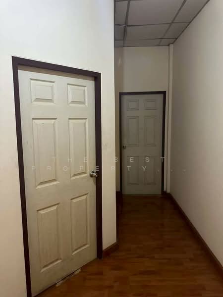 หมู่บ้านรุ่งกิจวิลล่า 14, Bangkok, Lat Krabang, Lat Krabang, Bangkok, 3 Bedrooms, 150 sqm, Townhouse For Sale, by The Best Property บุ๋มบิ๋ม, 500368025 - DDproperty.com