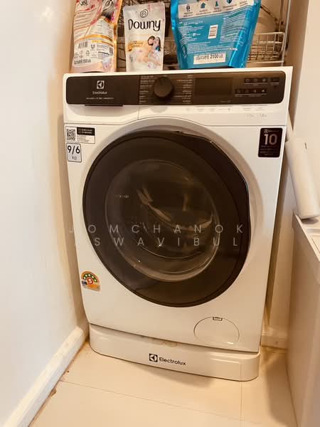 The Royal Maneeya, Bangkok, Rajdamri, Lumphini, Pathum Wan, Bangkok, 2 Bedrooms, 110 sqm, Condo For Rent, by Jomchanok Aswavibul, 500368040 - DDproperty.com