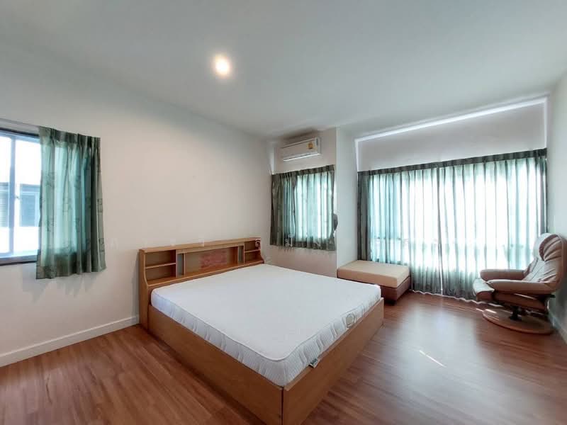 Nalin Avenue 3 Ramkhamhaeng, Bangkok, Soi Kheha Rom Klao 72, Rat Phatthana, Saphan Sung, Bangkok, 3 Bedrooms, 164 sqm, Townhouse For Sale, by ภารวี สุมังคะละ, 500368051 - DDproperty.com
