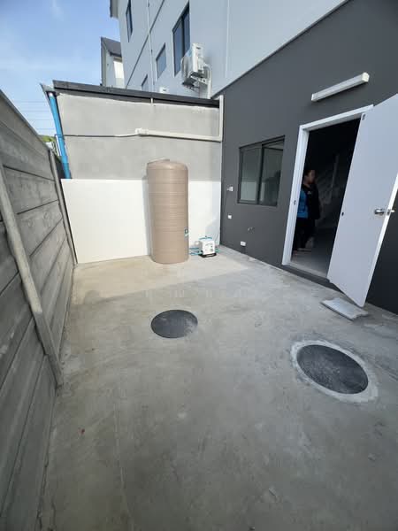 The Connect BizTown Bangna km.5 - Srinakarin, Samut Prakan, Bang Kaeo, Bang Plee, Samut Prakan, , 187 sqm, Shophouse For Sale, by คุณมด, 500368071 - DDproperty.com
