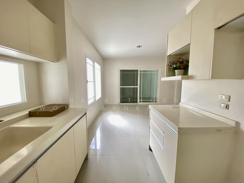 Manthana Ramintra-Wongwean, Bangkok, Kanchanaphisek Road, Khan Na Yao, Bangkok, 4 Bedrooms, 200 sqm, Single Detached House For Sale, by Thananthorn Wongvarnkaseam, 500368078 - DDproperty.com