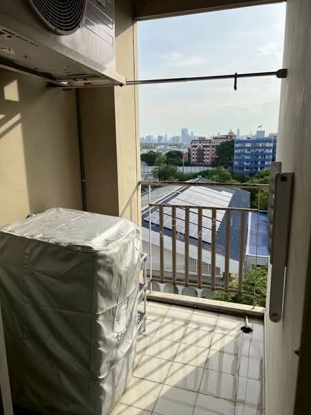 Lumpini Condo Town Bodindecha Ramkhamhaeng, Bangkok, Soi Ramkhamhaeng 43/1, Phlapphla, Wang Thonglang, Bangkok, 1 Bedroom, 28 sqm, Condo For Sale, by THONGCHAI WATCHANARUNGROT, 500368086 - DDproperty.com