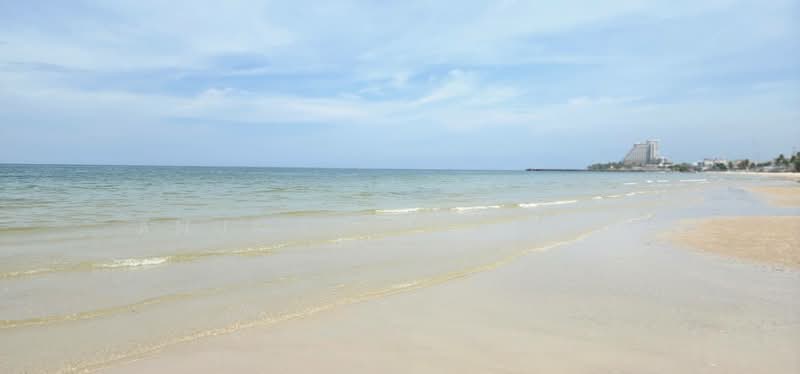 หลุดขาย! บ้านเดี่ยวหัวหิน 59.4 ตร.ว. เดินไปทะเล 100 เมตร ปล่อยเช่าก็ปัง อยู่เองก็ฟิน!, Prachuap Khiri Khan, Hua Hin, Prachuap Khiri Khan, 4 Bedrooms, 174 sqm, Single Detached House For Sale, by Anumas Hangkul, 500368096 - DDproperty.com
