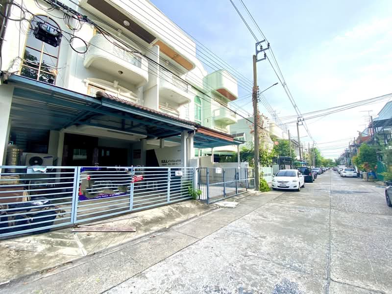 หมู่บ้าน 84 แมนชั่น : Baan 84 Mansion, กรุงเทพ, วังทองหลาง, กรุงเทพ, 220 ตร.ม., ทาวน์เฮ้าส์ ขาย, โดย วิษณุ ลีนะวงศ์, 500368101 - DDproperty.com