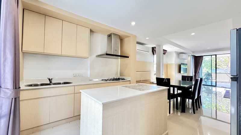 3 Bed House in Nong Prue for Rent Only 44k | 356 Sqm | Pet Friendly, Chon Buri (Pattaya), Soi Mu Ban Boss Village, Nong Pru, Bang Lamung (Pattaya), Chon Buri (Pattaya), 3 Bedrooms, 350 sqm, Single Detached House For Rent, by Siwas Thepphabut, 500368108 - DDproperty.com