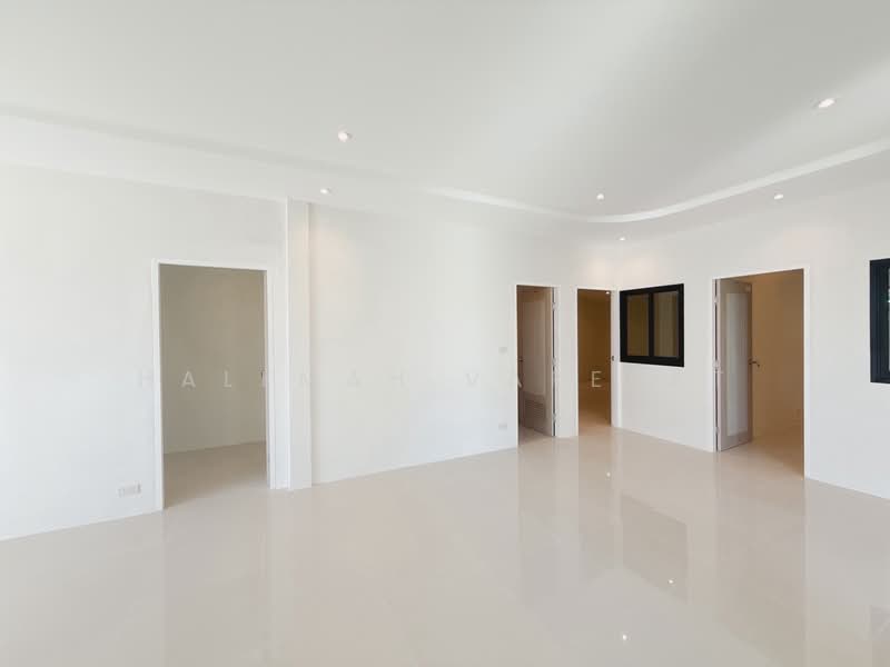 Phuket VILLA JAWFA 3, Phuket, , Wichit, Muang Phuket, Phuket, 3 Bedrooms, 320 sqm, Semi-Detached House (Twin House) For Sale, by Halemah Varerat, 500368110 - DDproperty.com