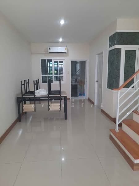 Golden Town Sukhumvit-Bearing Station, Samut Prakan, Soi Tesabansamrongtai 6, Sam Rong, Phra Pra Daeng, Samut Prakan, 4 Bedrooms, 100 sqm, Townhouse For Rent, by Adisorn Ploymeerassamee, 500368127 - DDproperty.com