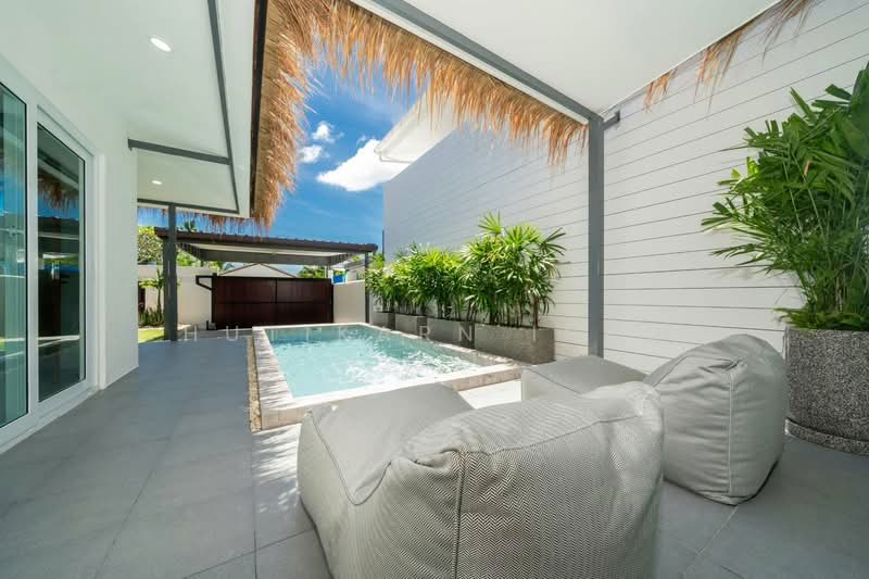 Private 2-Bedroom Saltwater Pool Villa for Sale in Rawai, Phuket | 5 Mins to Beach, Phuket, Rawai, Muang Phuket, Phuket, 2 Bedrooms, 220 sqm, Villa For Sale, by Chutikarn In-On, 500368165 - DDproperty.com