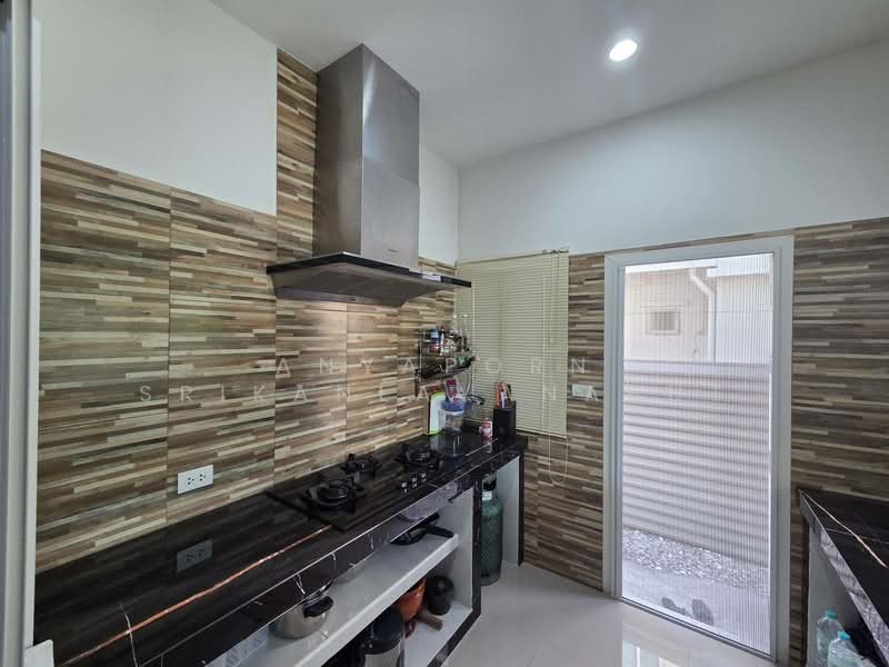 The Plant Onnut-Motorway, Samut Prakan, Ladkrabang Road, Srisa Chorakhe Noi, Bang Sao Thong, Samut Prakan, 3 Bedrooms, 190 sqm, Single Detached House For Rent, by Anyaporn Srikanlayanabut, 500368173 - DDproperty.com