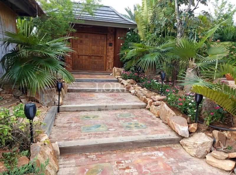 Pran Buri Wang Pong, Prachuap Khiri Khan, Wang-Pong, Pran Buri, Prachuap Khiri Khan, 4 Bedrooms, 460 sqm, Villa For Sale, by Mark Puttkammer, 500368183 - DDproperty.com