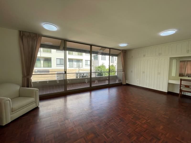 Townhouse in secure compound Pet-Friendly only 2nd-3rd floor with 3 beds 4 baths around BTS Ari, Bangkok, พหลโยธิน, Samsen Nai, Phaya Thai, Bangkok, 3 Bedrooms, 200 sqm, Townhouse For Rent, by ปรีชา จิตต์สมนึก, 500368244 - DDproperty.com