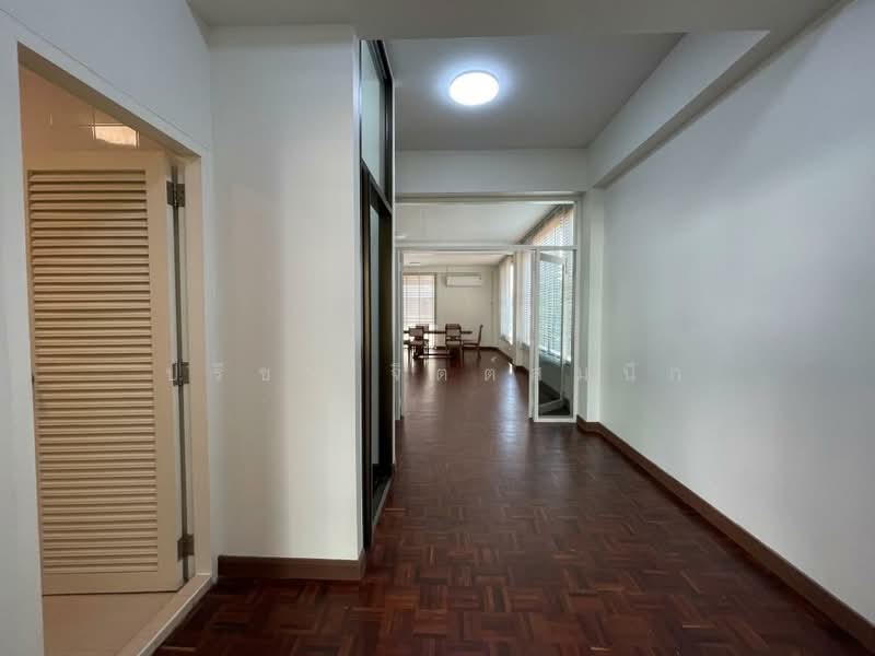 Townhouse in secure compound Pet-Friendly only 2nd-3rd floor with 3 beds 4 baths around BTS Ari, Bangkok, พหลโยธิน, Samsen Nai, Phaya Thai, Bangkok, 3 Bedrooms, 200 sqm, Townhouse For Rent, by ปรีชา จิตต์สมนึก, 500368244 - DDproperty.com