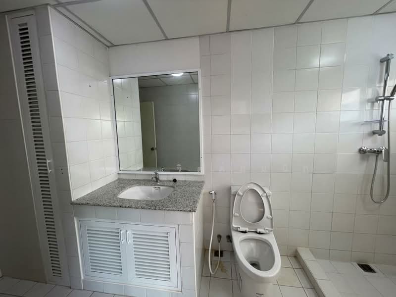 Townhouse in secure compound Pet-Friendly only 2nd-3rd floor with 3 beds 4 baths around BTS Ari, Bangkok, พหลโยธิน, Samsen Nai, Phaya Thai, Bangkok, 3 Bedrooms, 200 sqm, Townhouse For Rent, by ปรีชา จิตต์สมนึก, 500368244 - DDproperty.com