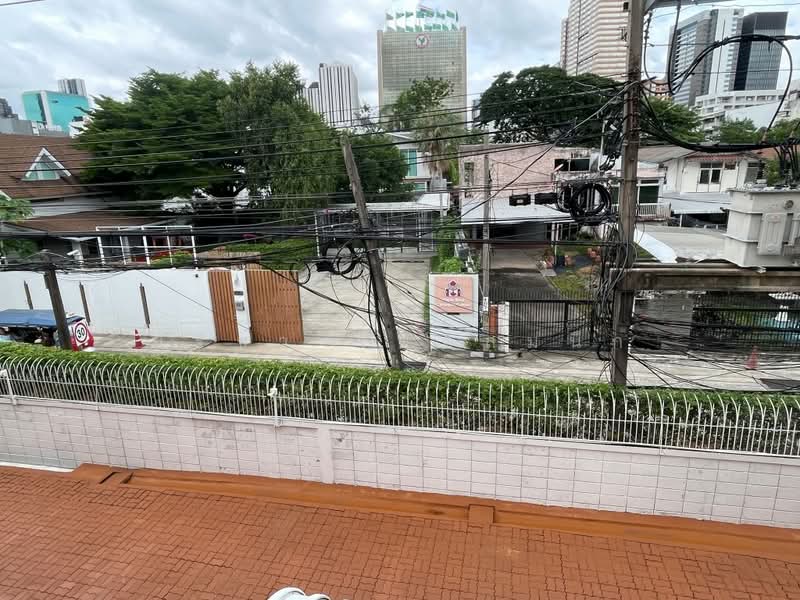 Townhouse in secure compound Pet-Friendly only 2nd-3rd floor with 3 beds 4 baths around BTS Ari, Bangkok, พหลโยธิน, Samsen Nai, Phaya Thai, Bangkok, 3 Bedrooms, 200 sqm, Townhouse For Rent, by ปรีชา จิตต์สมนึก, 500368244 - DDproperty.com