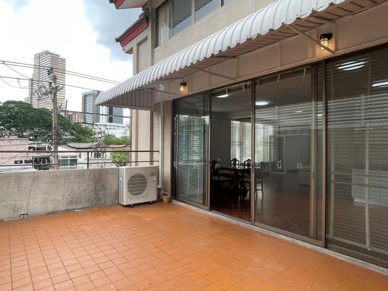 Townhouse in secure compound Pet-Friendly only 2nd-3rd floor with 3 beds 4 baths around BTS Ari, Bangkok, พหลโยธิน, Samsen Nai, Phaya Thai, Bangkok, 3 Bedrooms, 200 sqm, Townhouse For Rent, by ปรีชา จิตต์สมนึก, 500368244 - DDproperty.com