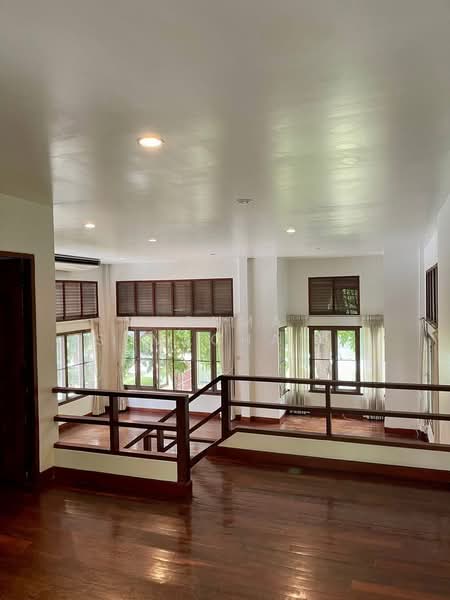บ้านเดี่ยวพร้อมสวน ร่วมฤดี เพลินจิต พักอาศัยและบริษัทได้, Bangkok, Lumphini, Pathum Wan, Bangkok, 2 Bedrooms, 220 sqm, Single Detached House For Rent, by Usuma Usumachat, 500368248 - DDproperty.com