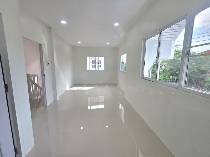 Baan Burirom Rangsit – Klong 4 : บ้านบุรีรมย์ รังสิต – คลอง 4, ปทุมธานี, 59 หมู่ 6, ลาดสวาย, ลำลูกกา, ปทุมธานี, 120 ตร.ม., บ้านเดี่ยว ขาย, โดย นภัสศรณ์ วงศ์สินไทยกร (นันท์), 500368260 - DDproperty.com