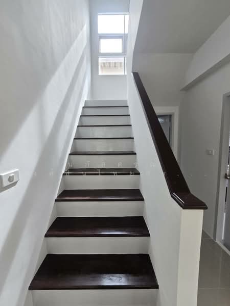 Supalai Ville Wongwaen-Lumlukka Klong 3, Pathum Thani, Phahonyothin Road, Khu Khot, Lam Luk Ka, Pathum Thani, 3 Bedrooms, 160 sqm, Semi-Detached House (Twin House) For Sale, by นภัสศรณ์ วงศ์สินไทยกร (นันท์), 500368274 - DDproperty.com