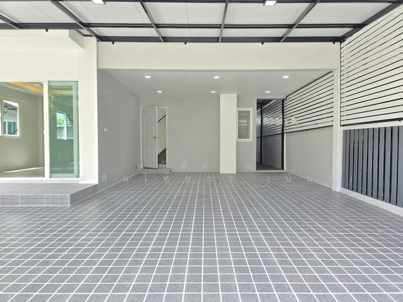 Supalai Ville Wongwaen-Lumlukka Klong 3, Pathum Thani, Phahonyothin Road, Khu Khot, Lam Luk Ka, Pathum Thani, 3 Bedrooms, 160 sqm, Semi-Detached House (Twin House) For Sale, by นภัสศรณ์ วงศ์สินไทยกร (นันท์), 500368274 - DDproperty.com