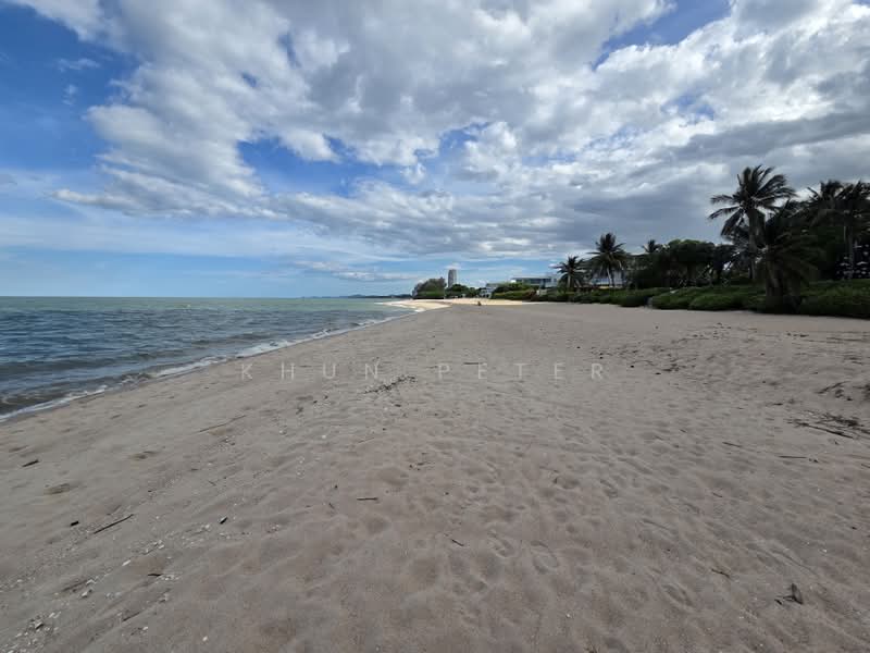Condotel Cliff & Beach Krissadanakorn, Phetchaburi, 735 Phet Kasem Rd, Cha-am, Cha-Am, Phetchaburi, Studio, 50 sqm, Condo For Sale, by Khun Peter, 500368277 - DDproperty.com