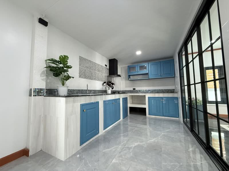 Pensiri 4, Bangkok, Soi Muban Phen Siri 4 Liap Wari, Nong Chok, Bangkok, 5 Bedrooms, 200 sqm, Single Detached House For Sale, by นภัสศรณ์ วงศ์สินไทยกร (นันท์), 500368278 - DDproperty.com