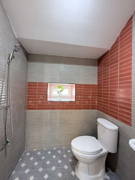 Pensiri 4, Bangkok, Soi Muban Phen Siri 4 Liap Wari, Nong Chok, Bangkok, 5 Bedrooms, 200 sqm, Single Detached House For Sale, by นภัสศรณ์ วงศ์สินไทยกร (นันท์), 500368278 - DDproperty.com