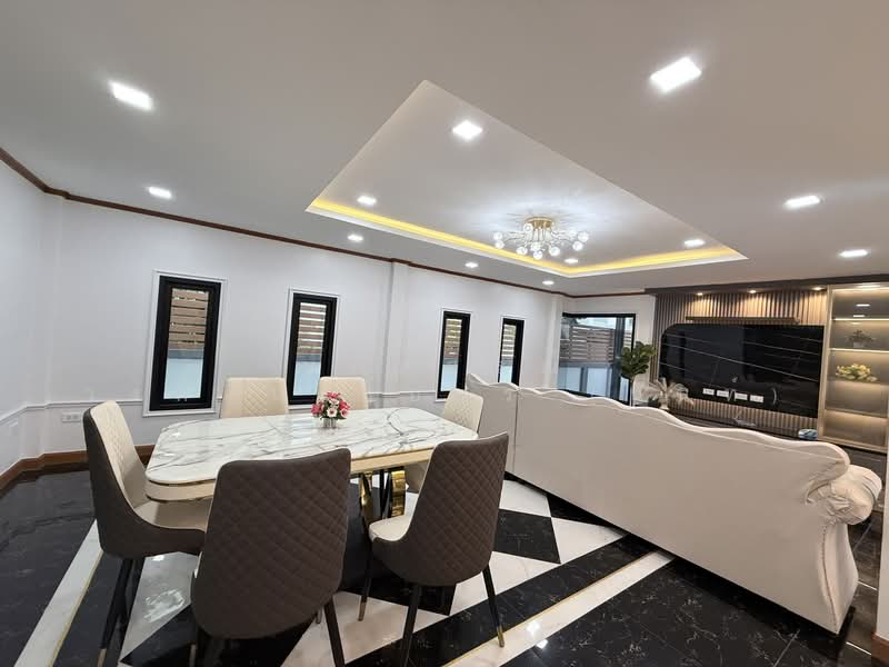 Pensiri 4, Bangkok, Soi Muban Phen Siri 4 Liap Wari, Nong Chok, Nong Chok, Bangkok, 5 Bedrooms, 200 sqm, Single Detached House For Sale, by นภัสศรณ์ วงศ์สินไทยกร (นันท์), 500368278 - DDproperty.com