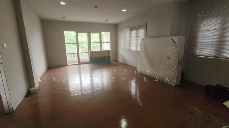 หมู่บ้านร่มรื่น (ราชพฤกษ์ 28), Bangkok, ราชพฤกษ์, Taling Chan, Bangkok, 5 Bedrooms, 400 sqm, Single Detached House For Sale, by Vanitcha Ravipityanan, 500368281 - DDproperty.com