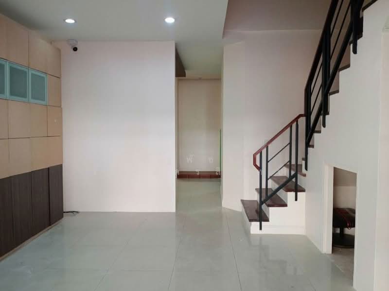 Aroonpat Rama 3 - Sathupradit, Bangkok, Yannawa Road, Chong Nonsi, Yan Nawa, Bangkok, 3 Bedrooms, 200 sqm, Townhouse For Rent, by ณัฐพัชร์ โชติอัครสินทบ, 500368300 - DDproperty.com