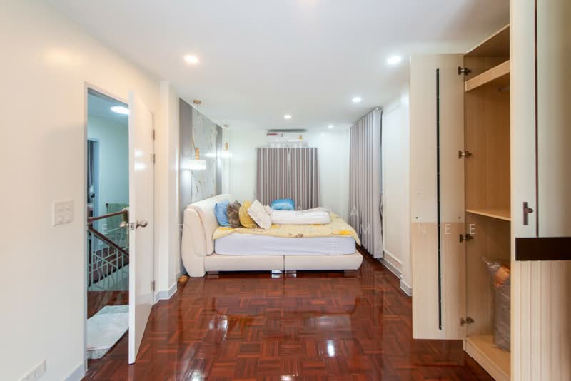 Neighborhome Watcharaphon, Bangkok, Sukhaphiban 5, Sam Wa Tawan Ok, Khlong Sam Wa, Bangkok, 3 Bedrooms, 160 sqm, Single Detached House For Rent, by Pimlada Lertritrungmanee, 500368323 - DDproperty.com