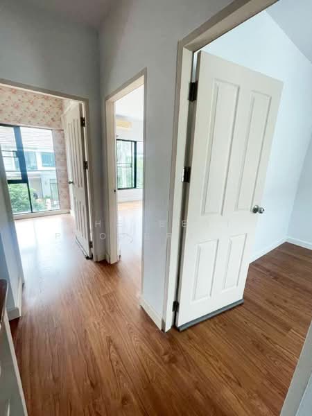 The Villa Ramkhamhaeng - Suvarnabhumi, Bangkok, Min Buri, Bangkok, 4 Bedrooms, 120 sqm, Townhouse For Sale, by The Best Property บอส, 500368337 - DDproperty.com