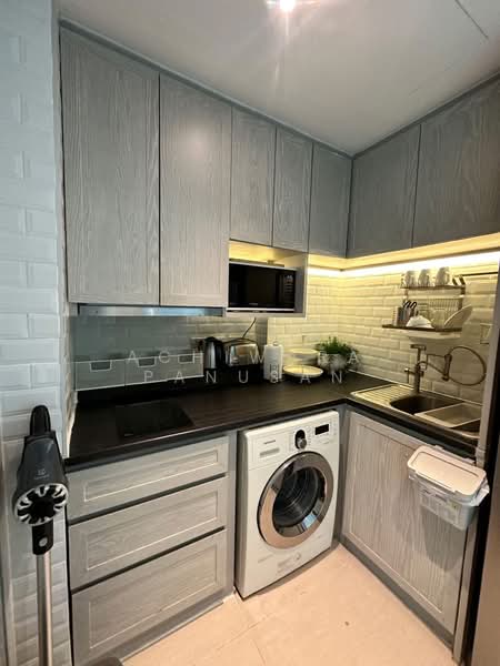 Life Ratchadapisek, Bangkok, 279 Ratchadapisaek Road, Huai Khwang, Bangkok, 1 Bedroom, 47 sqm, Condo For Rent, by Achiwara Panusan, 500368347 - DDproperty.com