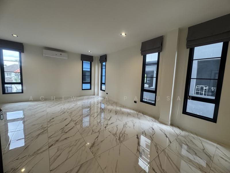 Home Office 20มิถุนา ห้วยขวาง, Bangkok, Huai Khwang, Bangkok, 6 Bedrooms, 400 sqm, Single Detached House For Rent, by Achiwara Panusan, 500368354 - DDproperty.com