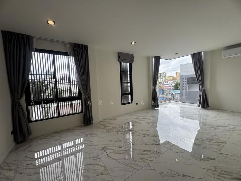 Home Office 20มิถุนา ห้วยขวาง, Bangkok, Huai Khwang, Bangkok, 6 Bedrooms, 400 sqm, Single Detached House For Rent, by Achiwara Panusan, 500368354 - DDproperty.com