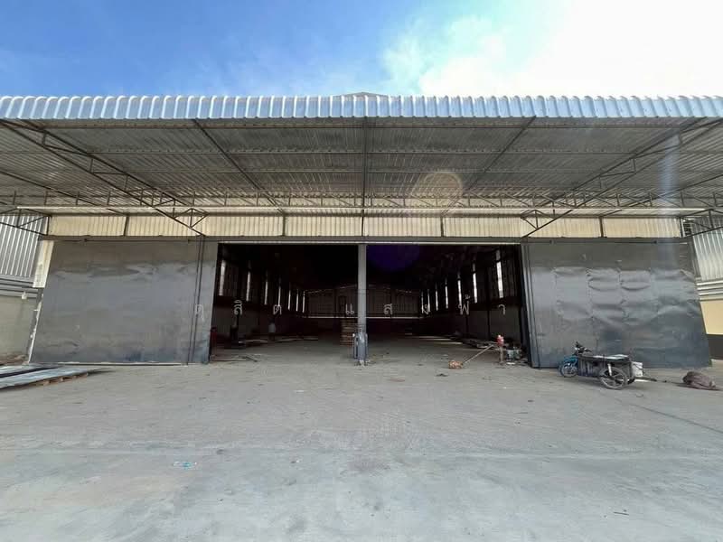 ให้เช่าโกดัง/คลังสินค้า 3000 ตรม. ใกล้นิคมอมตะ ชลบุรี เฟส4,5,6, Chon Buri (Pattaya), Ban Khao, Phan Thong, Chon Buri (Pattaya), , 3,000 sqm, Warehouse/Factory For Rent, by Dusit Saengfa, 500368362 - DDproperty.com