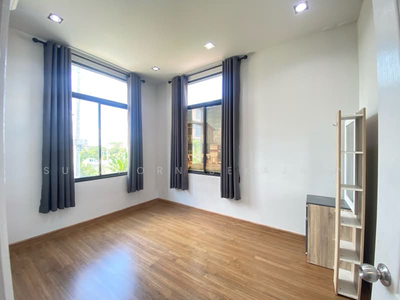 Motown Lite Chaiyaphruek, Nonthaburi, New Chaiyaphruek Road, Lahan, Bang Bua Thong, Nonthaburi, 3 Bedrooms, 130 sqm, Townhouse For Rent, by Supaporn Sekajarn, 500368393 - DDproperty.com