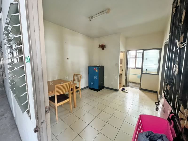 Baan Ua-Athorn Latkrabang 2, Bangkok, Thab Yao, Lat Krabang, Bangkok, 1 Bedroom, 33 sqm, Condo For Sale, by The Best Property นก, 500368432 - DDproperty.com