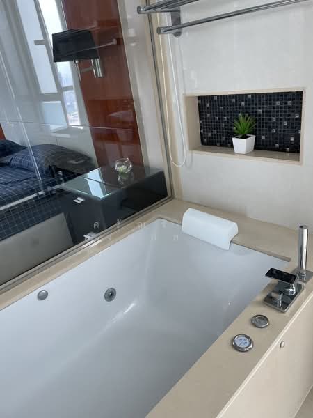 The Address Sukhumvit 28, Bangkok, 1 Soi Sukhumvit 28, Khong Tan, Khlong Toei, Bangkok, 2 Bedrooms, 72 sqm, Condo For Rent, by Saranrat Pongklang, 500368434 - DDproperty.com
