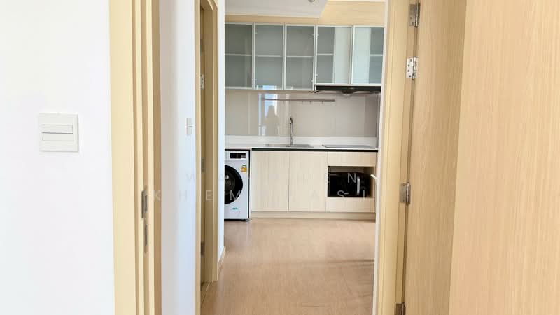 Maru Ekkamai 2, Bangkok, 70-5 Sukhumvit 63 Road, Phra Kanong Nua, Watthana, Bangkok, 2 Bedrooms, 55 sqm, Condo For Rent, by Wanphen Khemprasit, 500368436 - DDproperty.com