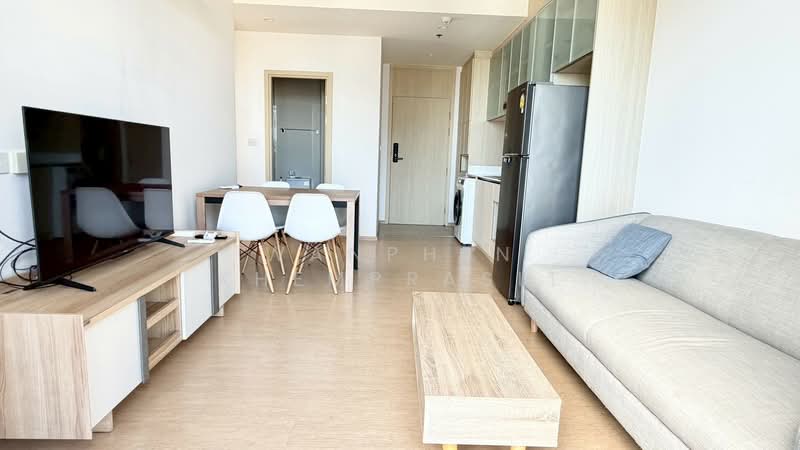 Maru Ekkamai 2, Bangkok, 70-5 Sukhumvit 63 Road, Phra Kanong Nua, Watthana, Bangkok, 2 Bedrooms, 55 sqm, Condo For Rent, by Wanphen Khemprasit, 500368436 - DDproperty.com