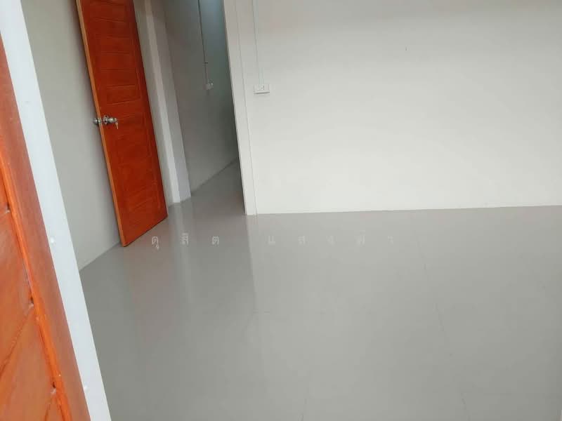 ให้เช่าอาคารพาณิชย์ 3 ชั้น ตลาดนิคมพัฒนา ระยอง, Rayong, Nikhom Pattana, Rayong, , 120 sqm, Shophouse For Rent, by Dusit Saengfa, 500368437 - DDproperty.com