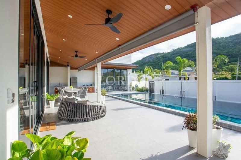 Hua Hin Soi 102, Prachuap Khiri Khan, 35/5 ซอยหมู่บ้านทางรถไฟฝั่งตะวันตก Hua Hin,, Nong Kae, Hua Hin, Prachuap Khiri Khan, 5 Bedrooms, 600 sqm, Villa For Sale, by Mark Puttkammer, 500368451 - DDproperty.com