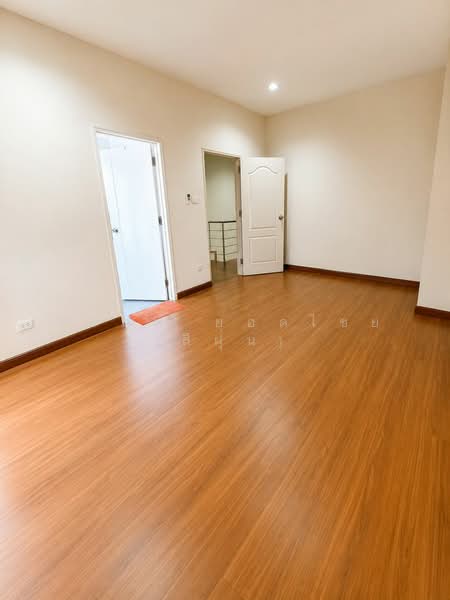 I Leaf Town 2 Rama 2 km 18, Samut Sakhon, Rama 2 Pantainorasingh, Phanthai Norasing, Muang Samut Sakhon, Samut Sakhon, 4 Bedrooms, 99 sqm, Townhouse For Sale, by สรภพ ยอดไชย (สีฝุ่น), 500368469 - DDproperty.com