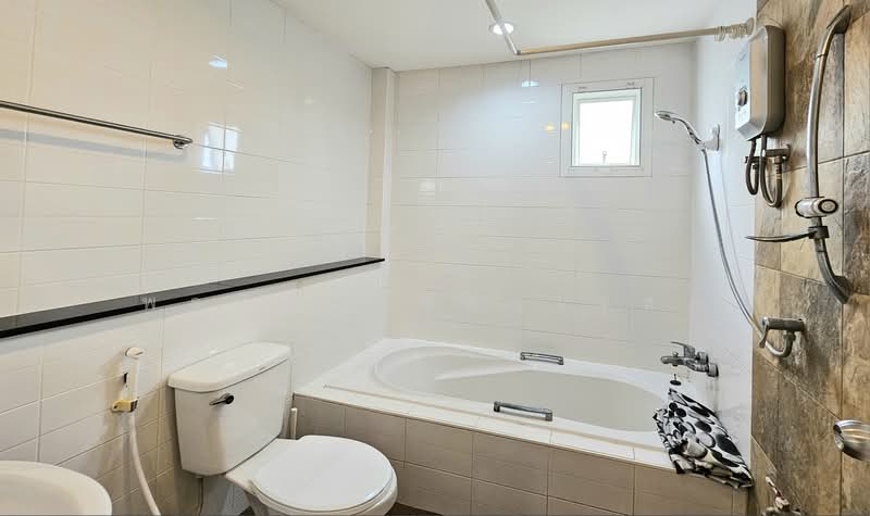 Sammakorn Ramkamhang 112, Bangkok, Saphan Sung, Bangkok, 4 Bedrooms, 200 sqm, Single Detached House For Rent, by Pornthip Flavell, 500368473 - DDproperty.com
