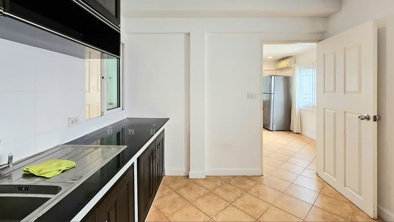 Sammakorn Ramkamhang 112, Bangkok, Saphan Sung, Bangkok, 4 Bedrooms, 200 sqm, Single Detached House For Rent, by Pornthip Flavell, 500368473 - DDproperty.com