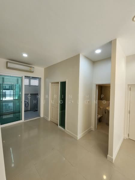 Baan Klang Muang S-Sense Rama 9-Ladprao : บ้านกลางเมือง เอสเซ้นส์ พระราม 9-ลาดพร้าว, กรุงเทพ, ซอยลาดพร้าว 84 ถนนลาดพร้าว, วังทองหลาง, กรุงเทพ, 180 ตร.ม., ทาวน์เฮ้าส์ ให้เช่า, โดย Charinthip Phungalong, 500368477 - DDproperty.com